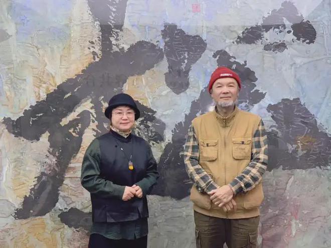 “红与黑”联展｜品读冯鹤菁先生意象书法（李延）(图6)