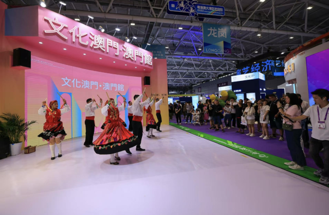 科技“整活”文化这届文博会含“AI”量飙升(图6)