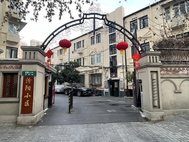 九游娱乐：两个小娃娃呀正在打电话呀！作曲者汪玲今年已经93岁了(图7)