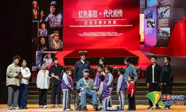 红军小学再现经典 红色音乐剧《闪闪的红星》在京公演(图1)