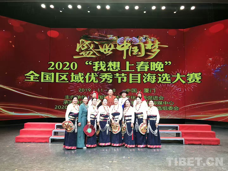 九游娱乐：青海玉树：夕阳正红——玉树州老干部在保护传承当地非遗文化中发挥余热(图1)