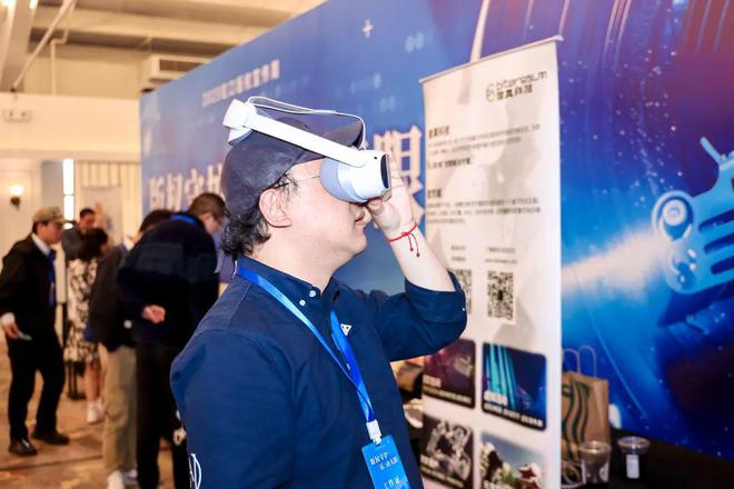 九游app：2025虹口版权宣传周启动：金融法治双驱动 护航“创意”促发展(图7)
