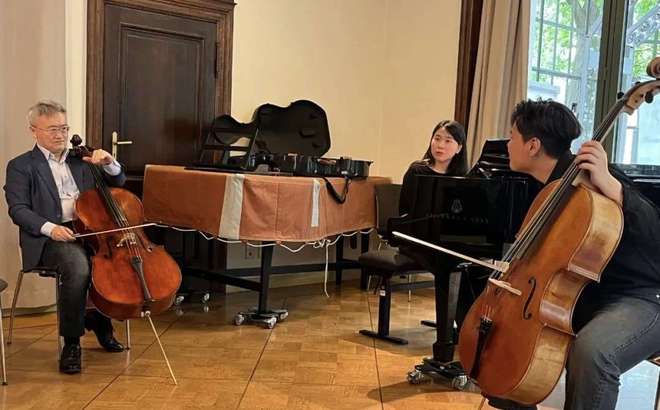 中国艺术歌曲唱响“巴赫之城”莱比锡 廖昌永携上音师生续写音乐双城记忆(图4)