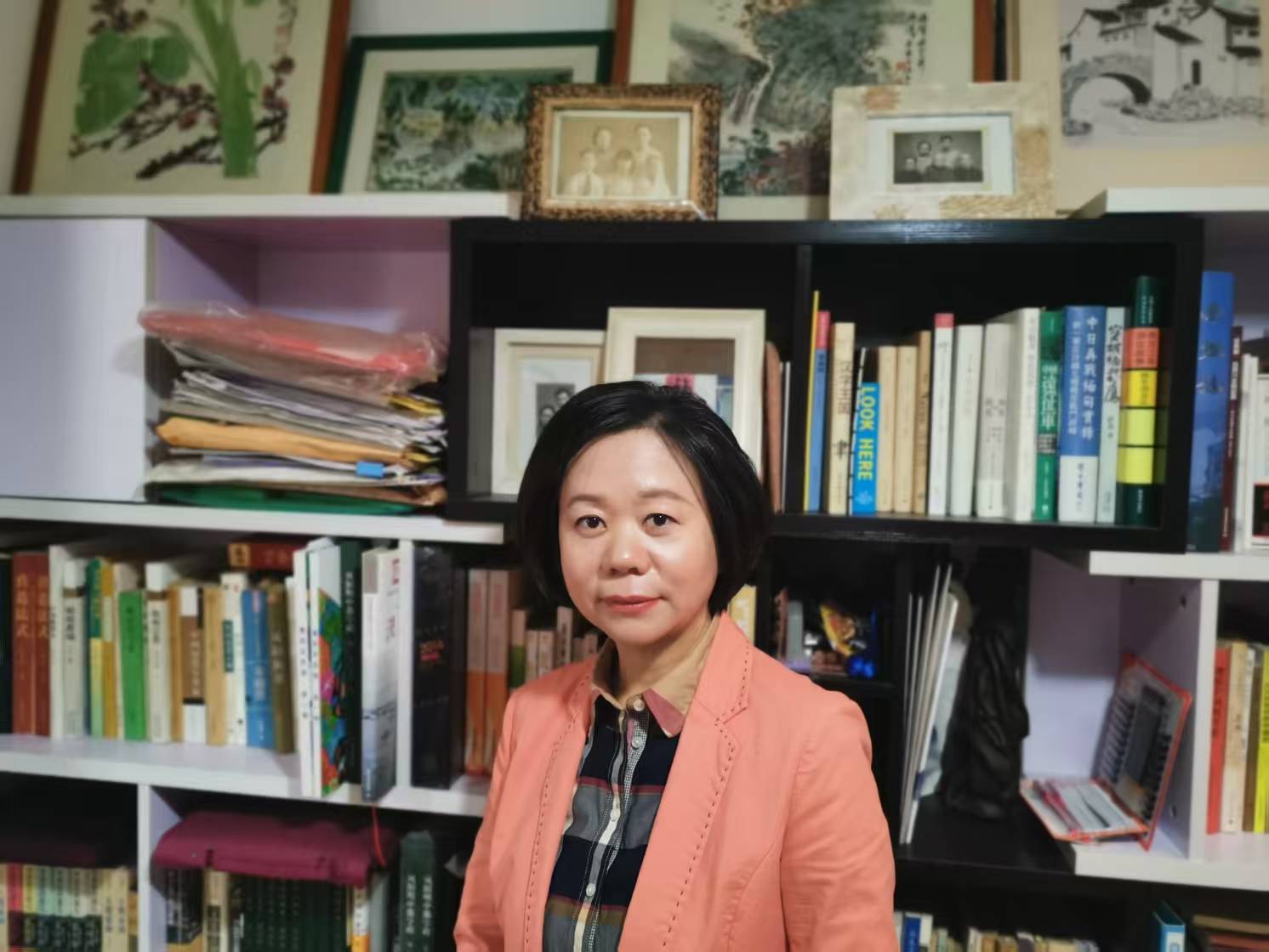 九游娱乐：中法合拍纪录片《发现皇城》登陆央视 中方导演吴卓：中国文化走出去走进去(图4)