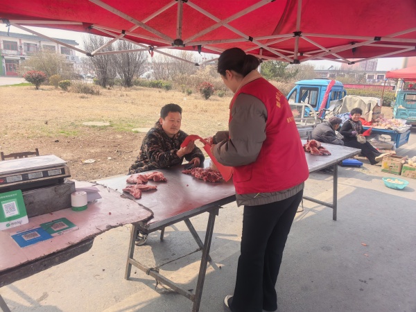 惠民县姜楼镇：集市宣防筑防线净网护苗守初心(图1)